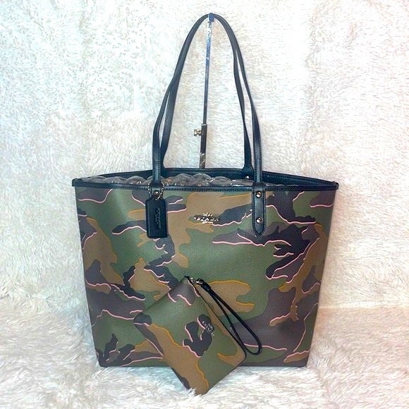 Coach Handbags - Coach Wild Camo Camouflage / Black Reversible City Tote and Wristlet Set